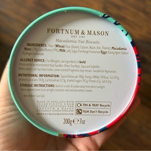 Fortnum & Mason Biscuit Tin - Picture 4 of 9